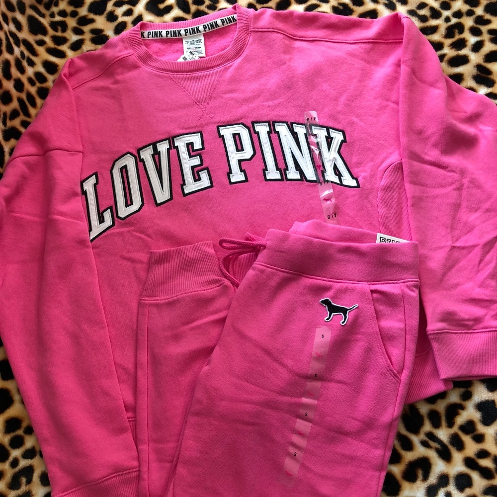 BNWT Victoria Secret Pink Set